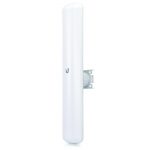 The WT5-ULB is the latest evolution of a lightweight and compact outdoor wireless broadband product from Ubiquiti Networks. The combination of proprietary hardware and software technologies delivers a cost/performance solution for long-distance